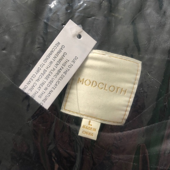 ModCloth Uplifting Aura Off-Shoulder Dress - Picture 4 of 4